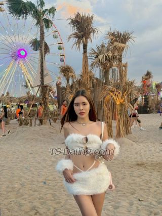 trans girl Reyaya 7117827