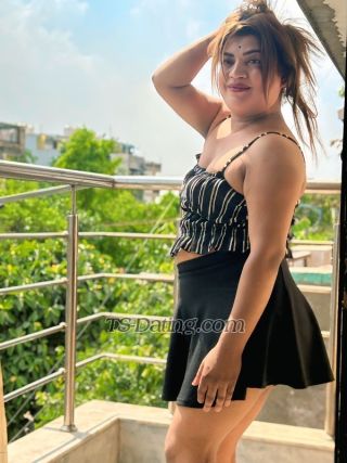 trans girl Rihanasingh 7551069