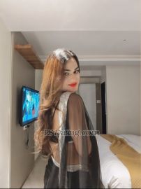 Roohi Khan Mumbai Transex Hé. décent, je n'aime pas les grandes discussions, je suis très doux et décent, rencontre-moi et vois-moi. Je suis très authentique, chaude, classe, pré-opérée, transexuelle et facture selon mes normes, 5'7 de hauteur et mince avec des lèvres sexy, je suis totalement professionnelle. Si tu veux jouer avec mon gros outil, ne perds pas de conversations