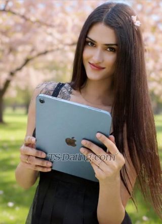 trans girl Roohshaikh 0374575