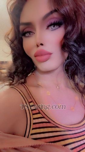 trans girl Roshroro 2162725 trans girl Roshroro 2162725