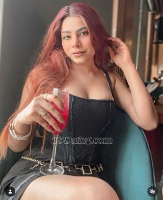 trans girl Roxydoll 8849025