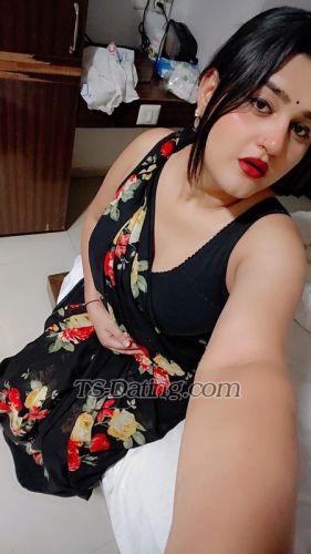 trans girl RoyalSimmi 0840614