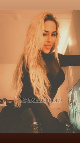 trans girl RubiLaRose 2744204