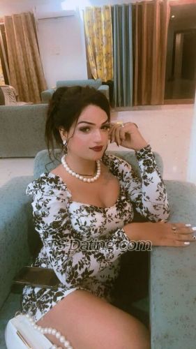 trans girl Rubinaroy 2242687