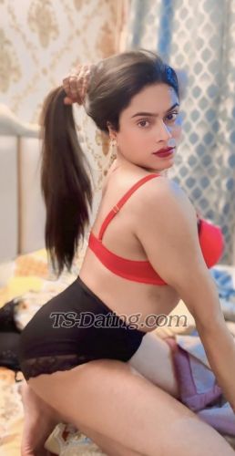 trans girl RubyRed 2100065