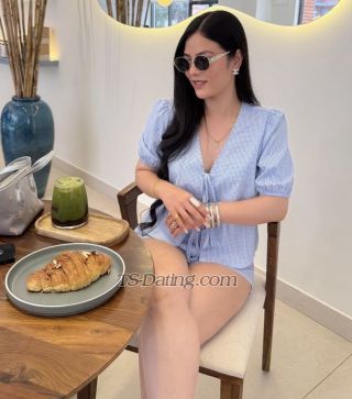 trans girl rebelroyalty 9371092