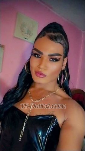 trans girl SARACAMPUZAN 6429696