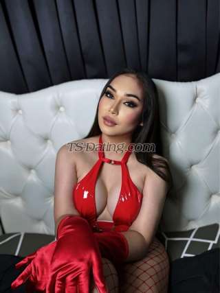 trans girl SaucyMia 1398724