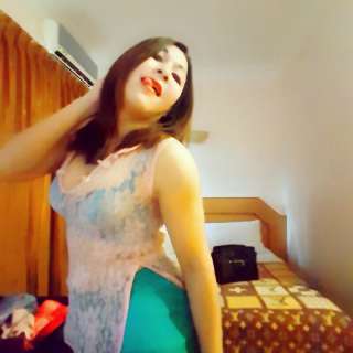 Female from USA - California