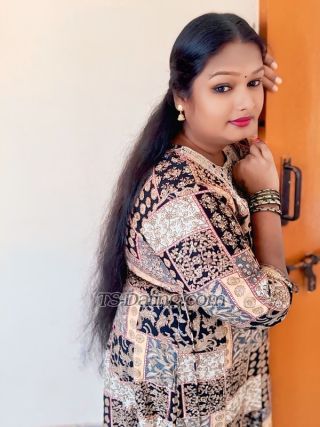 trans girl ShivanyaTrans 0981303