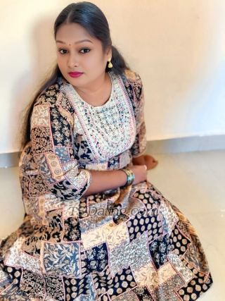 trans girl ShivanyaTrans 0981329