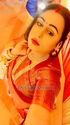 trans girl ShonaRoy 1683916