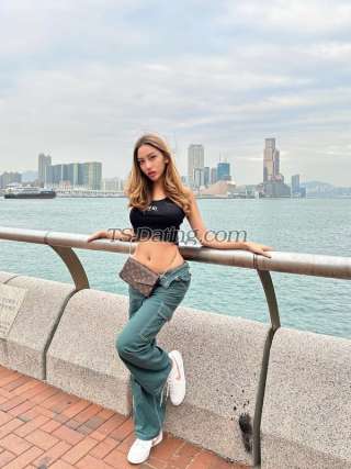 trans girl Sintyadian 0905947 trans girl Sintyadian 0905947