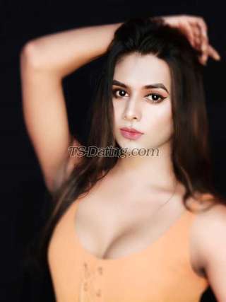 trans girl Floriana 0610575 trans girl Floriana 0610575