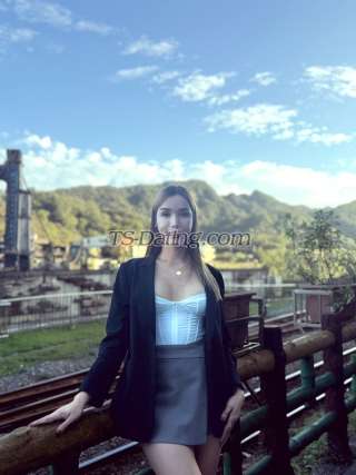 trans girl SophieFabs 1024278