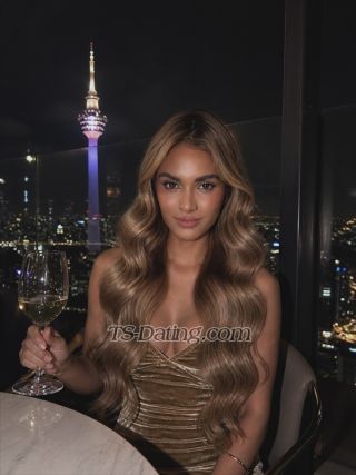 trans girl SugarHolly 8507875
