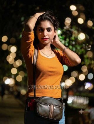 trans girl SuhaniSen 1782080
