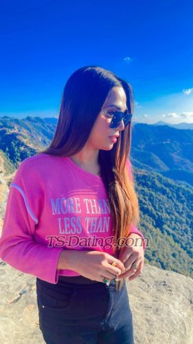 trans girl Sweetrahi 9602339