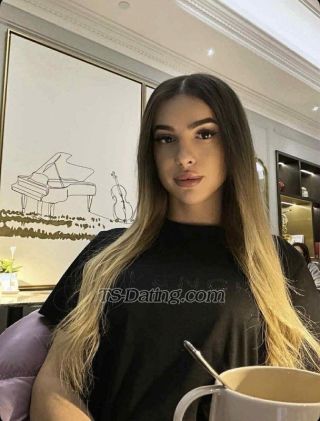 trans girl THIANAHOT16 9119382