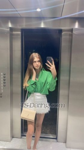 trans girl TSHadilenne 0584197 trans girl TSHadilenne 0584197