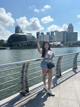 trans girl TSchin 0150730