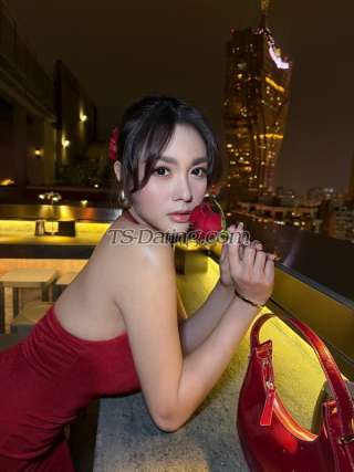 trans girl TheIAJane17 2507006