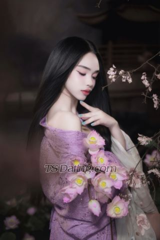 trans girl Tichapapron 8084577