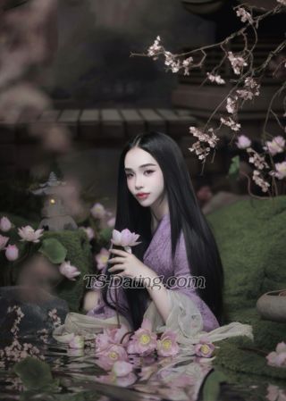 trans girl Tichapapron 8084606