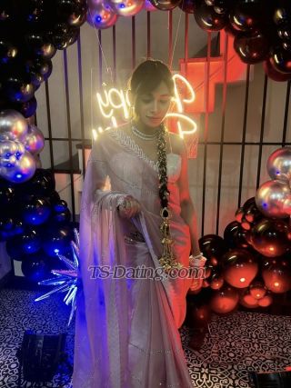 trans girl Trishtiwari 1545334