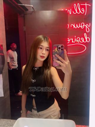 trans girl TsSeraphine 4956479