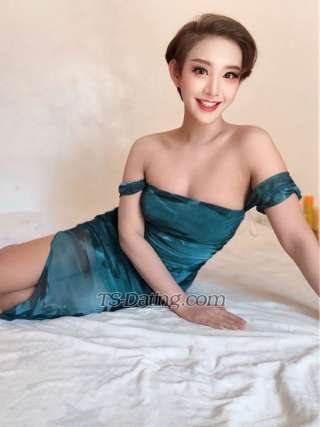 trans girl thiptuntee42 9495215