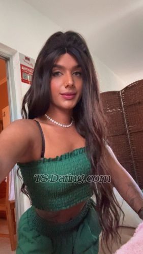 trans girl Valentinamoet 6063146