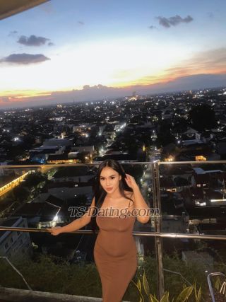 trans girl Vanyaa 1264280