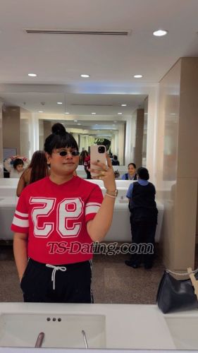 trans girl VerstileMahi 5235798