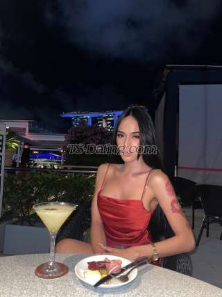 trans girl Vhiana 1825353