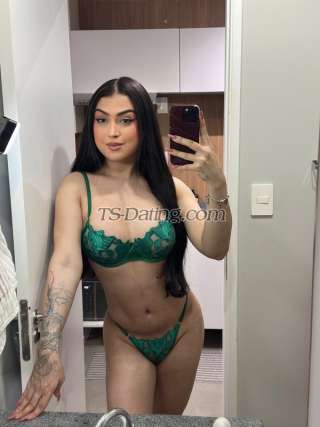 trans girl VicMendes 1220561 trans girl VicMendes 1220561