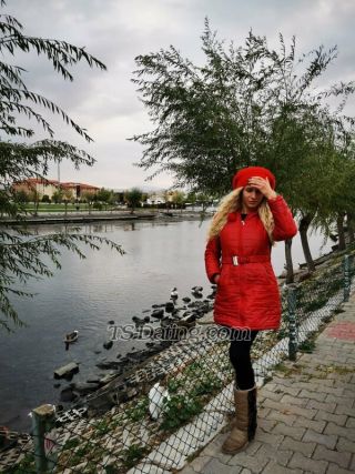 trans girl Vildan 0641807 trans girl Vildan 0641807