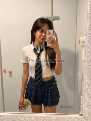 trans girl Vinuskim 2443885 trans girl Vinuskim 2443885