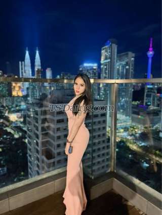 trans girl Vivi1708 2005506 trans girl Vivi1708 2005506