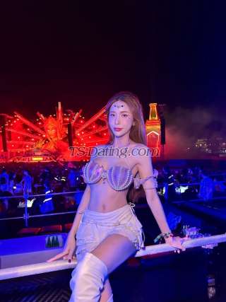 trans girl Vivyy 8735187 trans girl Vivyy 8735187