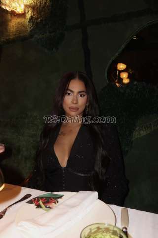 trans girl Winnieharlow 2145589 trans girl Winnieharlow 2145589