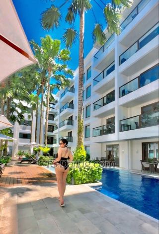 trans girl whiteHourseTs 3128765