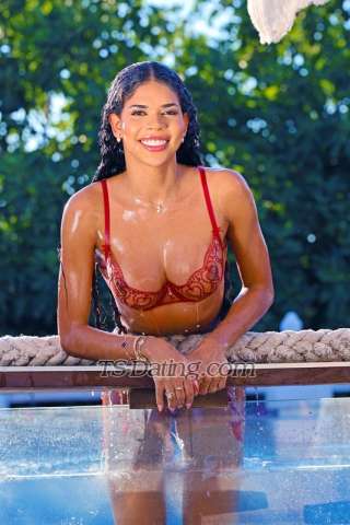 trans girl YaraVentura 3012976