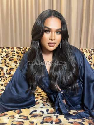 trans girl Yaran 3347433