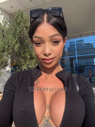 trans girl Yarasantos 7126637