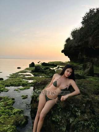 trans girl Yasmin02 1362092 trans girl Yasmin02 1362092