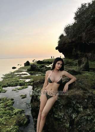 trans girl Yasmin02 1362113 trans girl Yasmin02 1362113