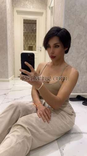 trans girl Yaya09999 1539514 trans girl Yaya09999 1539514