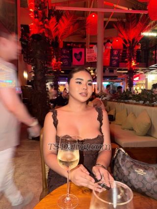 trans girl YourAndrea 0925740